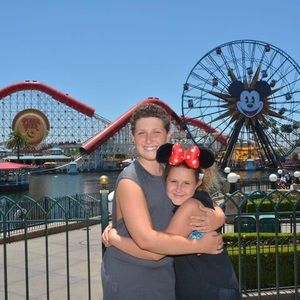 Meet your Posher, Duncan connie